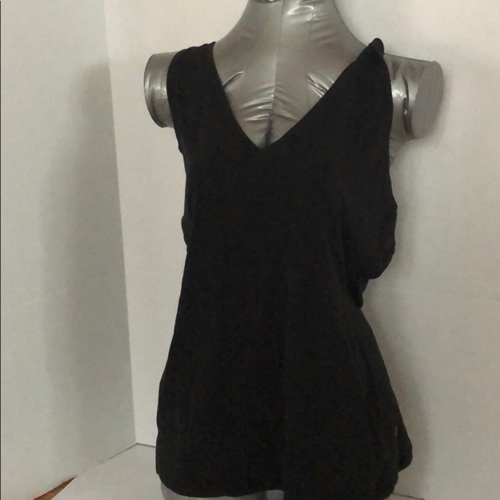 Lululemon Black tank sz 10